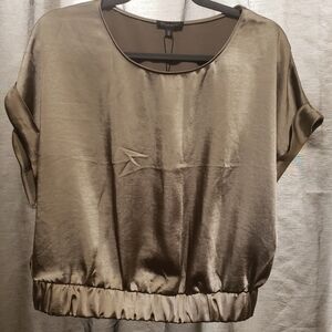 Dynamite Satin Blouse in Taupe